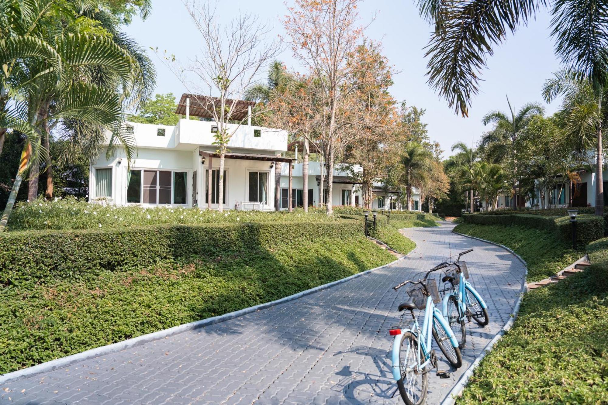 Villa Reina Resort Nong Nam Daeng Exterior foto