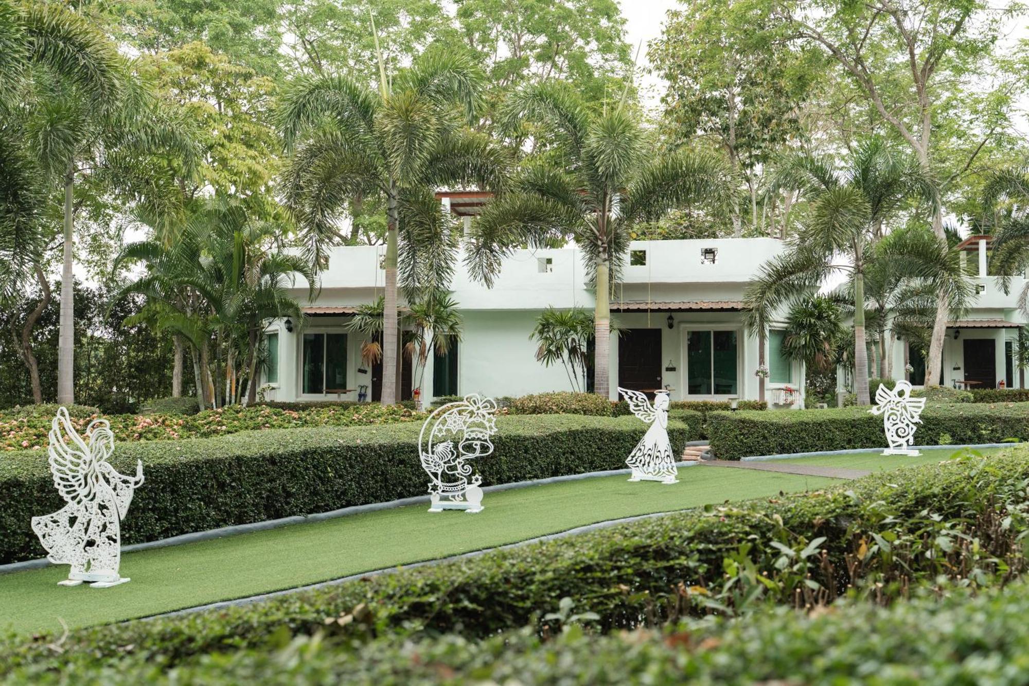Villa Reina Resort Nong Nam Daeng Exterior foto